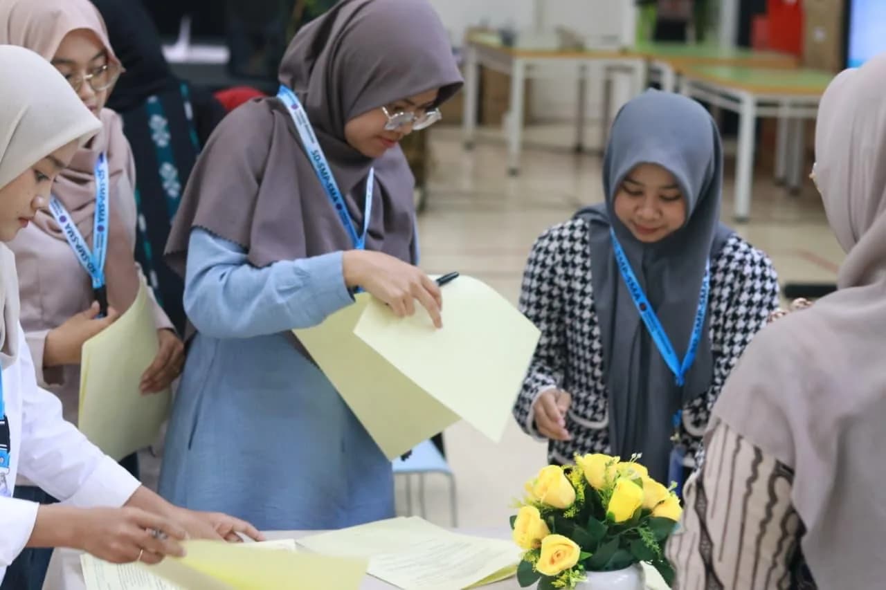 Document check at the welcome desk